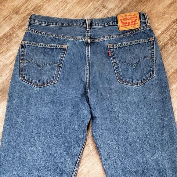 Levi's 550 Relaxed Fit Frayed Bottom Jeans 36/32 - Picture 5 of 9